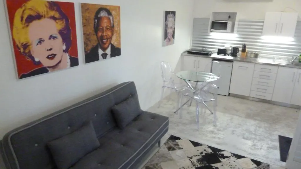 20 On Dixton Daire Cape Town