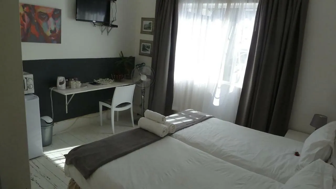 20 On Dixton Daire Cape Town