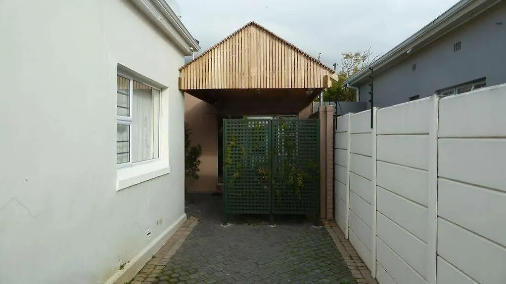 20 On Dixton Daire Cape Town